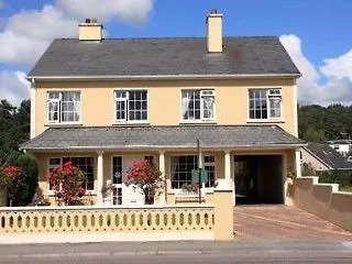 O'Mahonys B&B Killarney 3*,